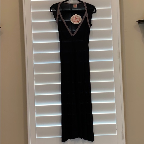 Curious Gypsy black cotton maxi dress with lace - Picture 1 of 3